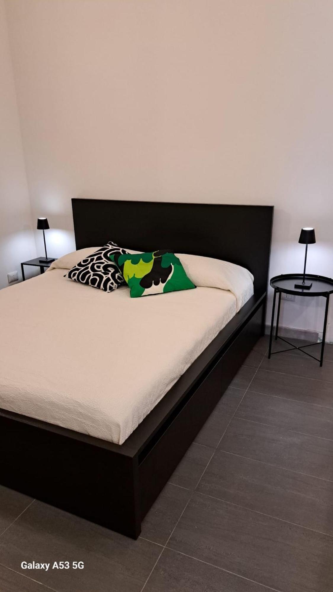 Crociferiholidayhome カターニア エクステリア 写真